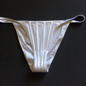 La Perla Graphique Sheer Tulle Thong size L
